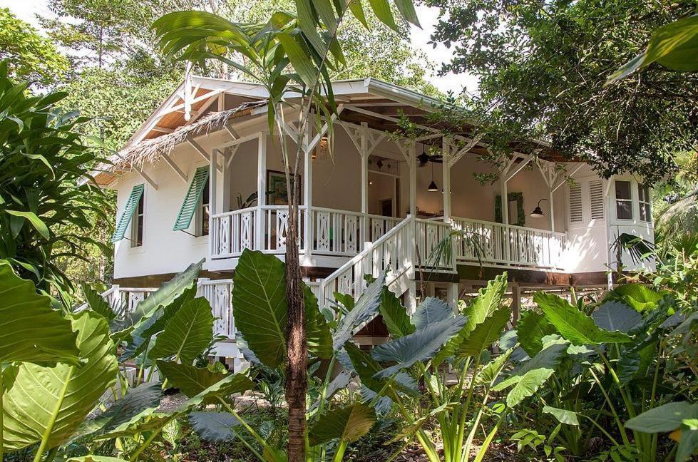Hotel Aguas Claras Puerto Viejo de Talamanca Exterior foto